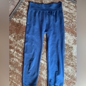 Warm body shaper leggings under garmet